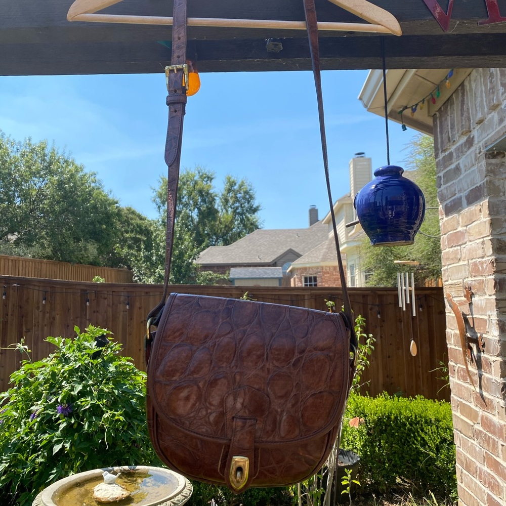 Vintage Dooney & Bourke Crossbody